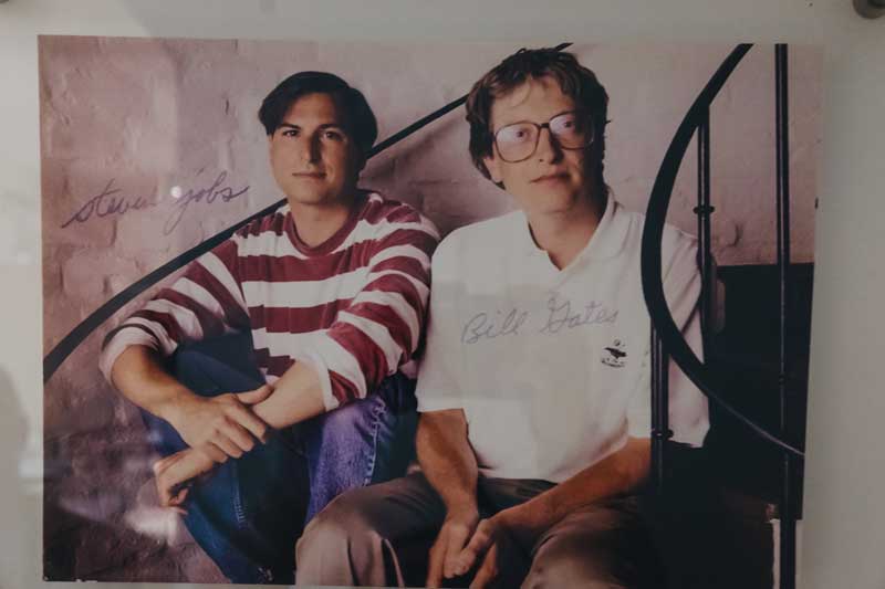 Vintage Photo Of Young Steve Jobs And Bill Gates Sitting on Staircase