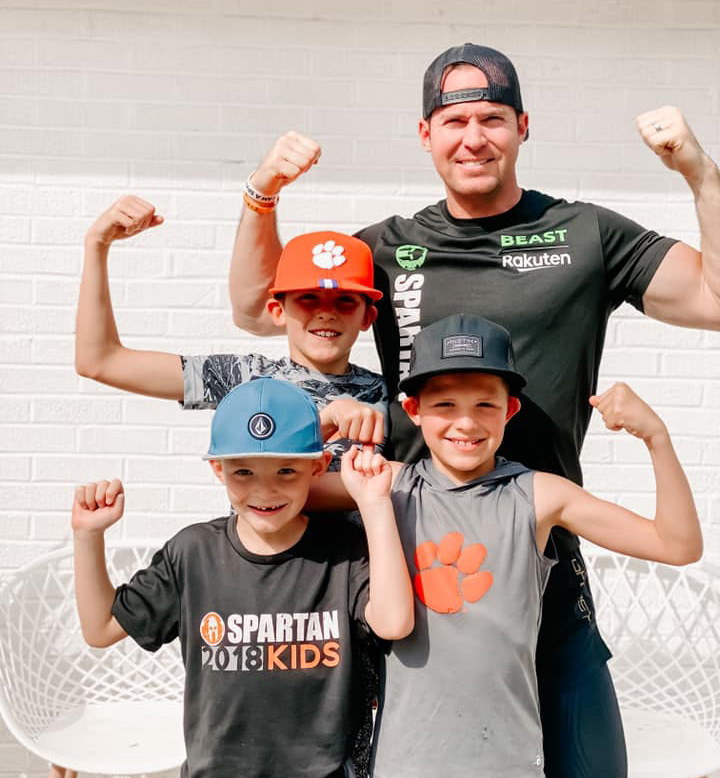 Justin Batt Muscle Pose With His Sons